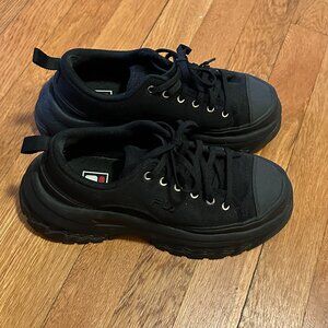 Fila Black Platform Sneakers | Women’s US 6.5 | Chunky Sole Street Style